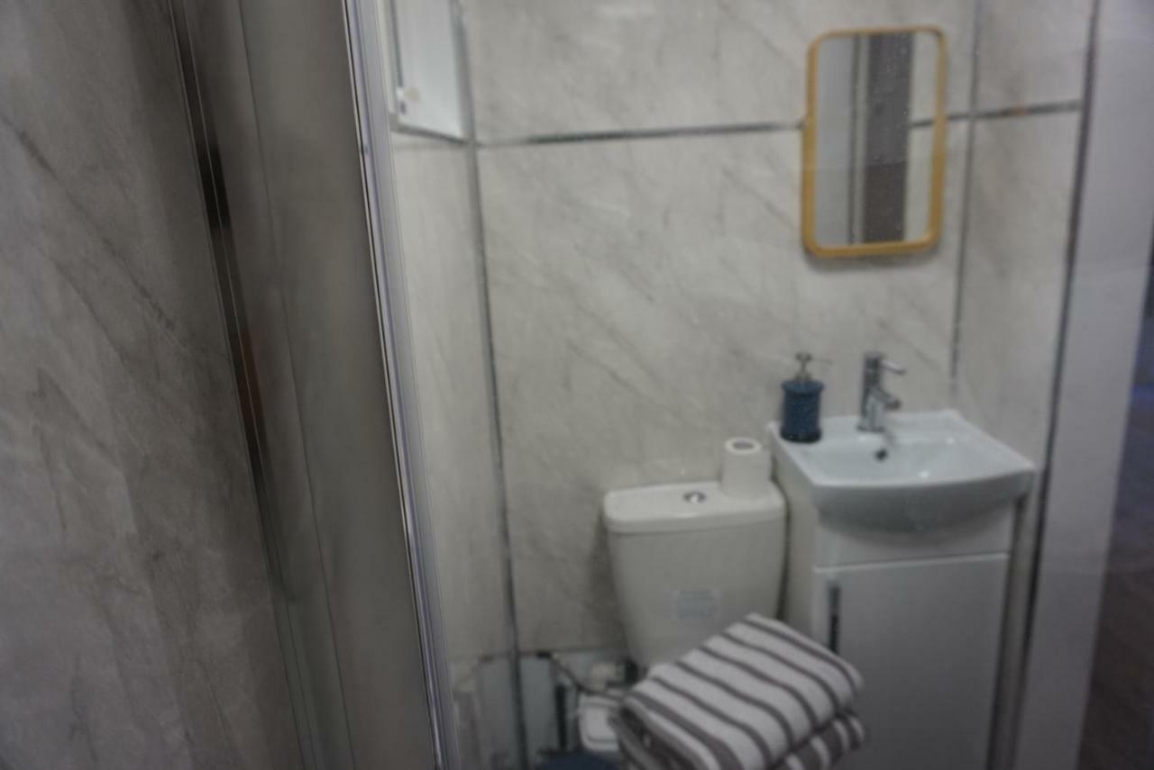 Rjo Serviced Accommodation Purfleet Екстер'єр фото